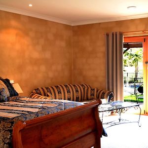 Olive Grove Queen Room